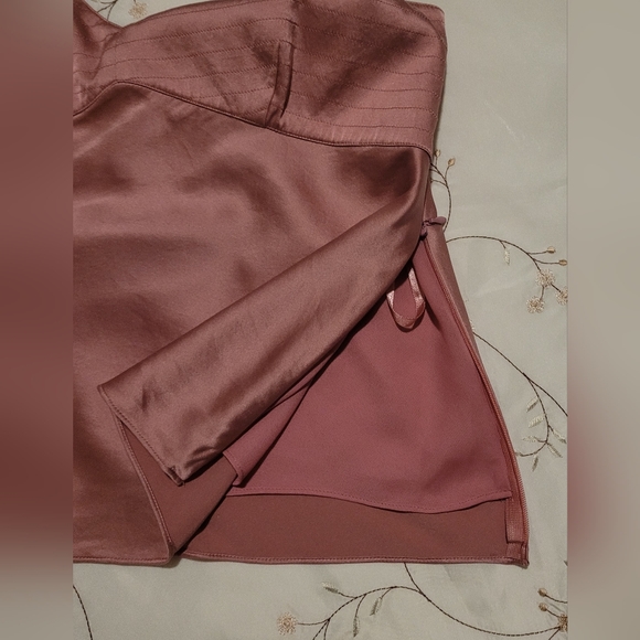 VINTAGE Y2K INC 100% Silk 2pc Set Paisley Midi Skirt & Cami Size 8 - Picture 4 of 13